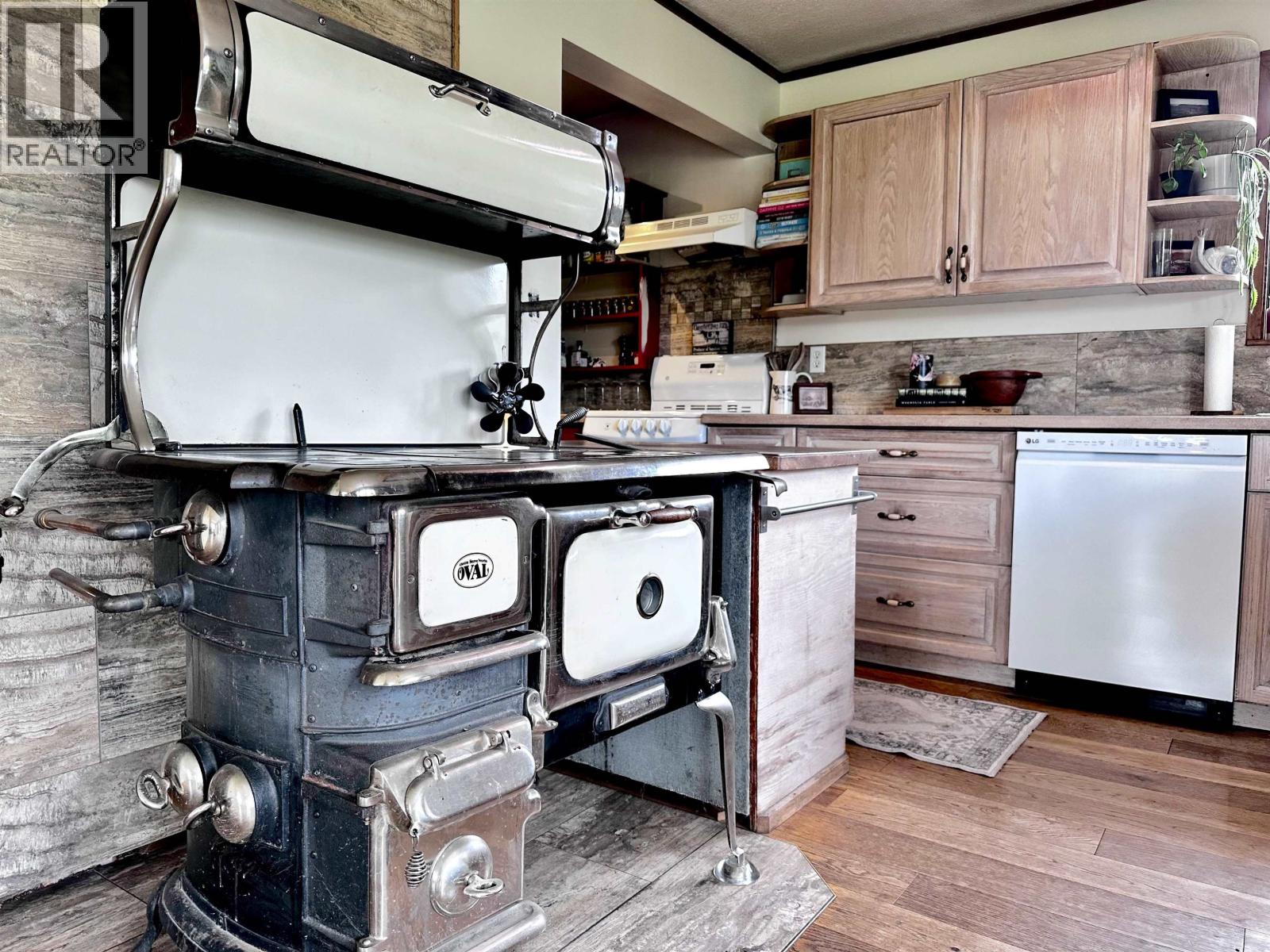 6300-6310 N HORSE LAKE ROAD - 19