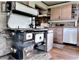 6300-6310 N Horse Lake Road, 100 Mile House, BC V0K2E3 Photo 19