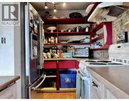 Storage - 6300-6310 N Horse Lake Road, 100 Mile House, BC V0K2E3 Photo 18
