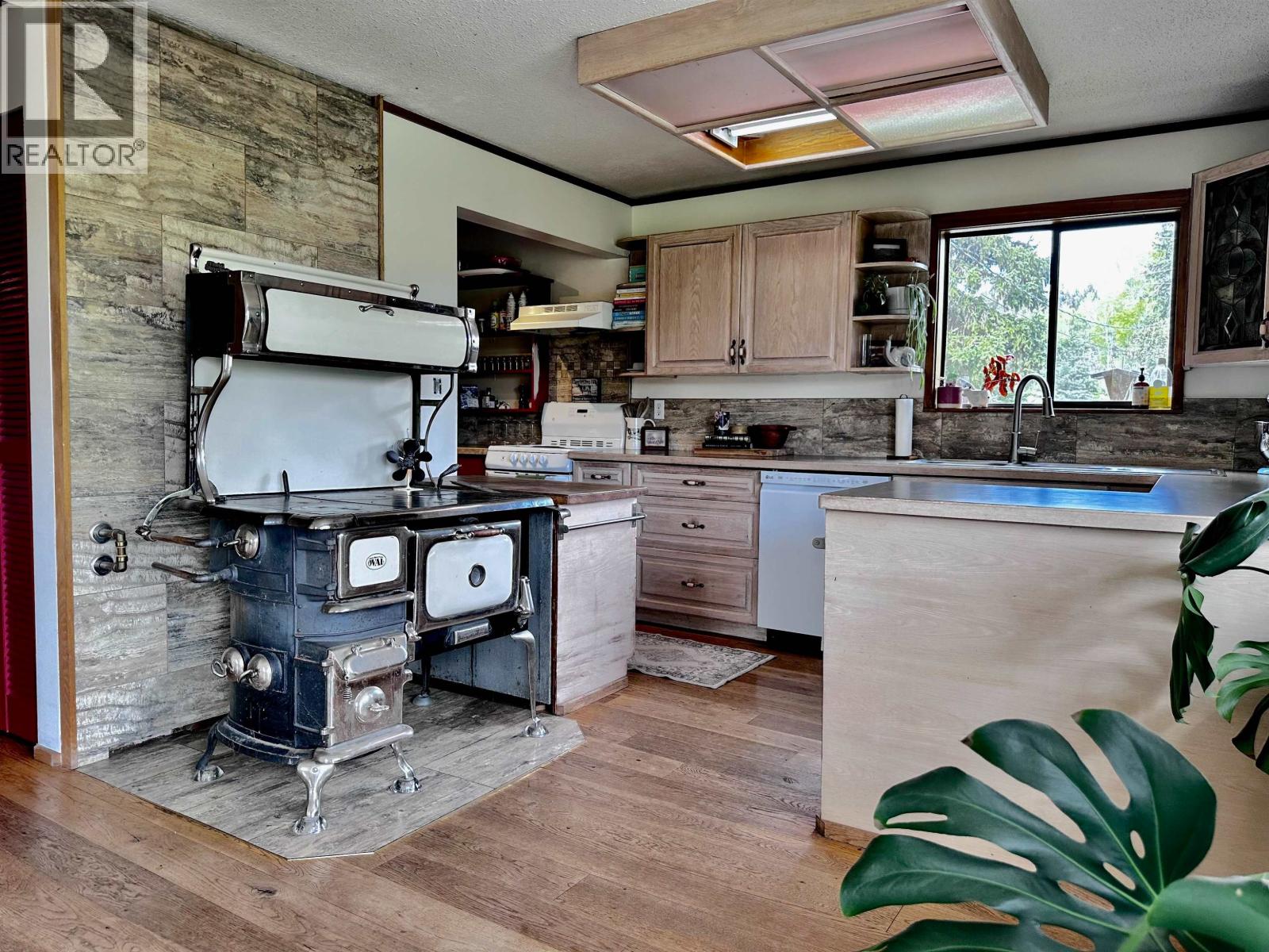 6300-6310 N HORSE LAKE ROAD - 21