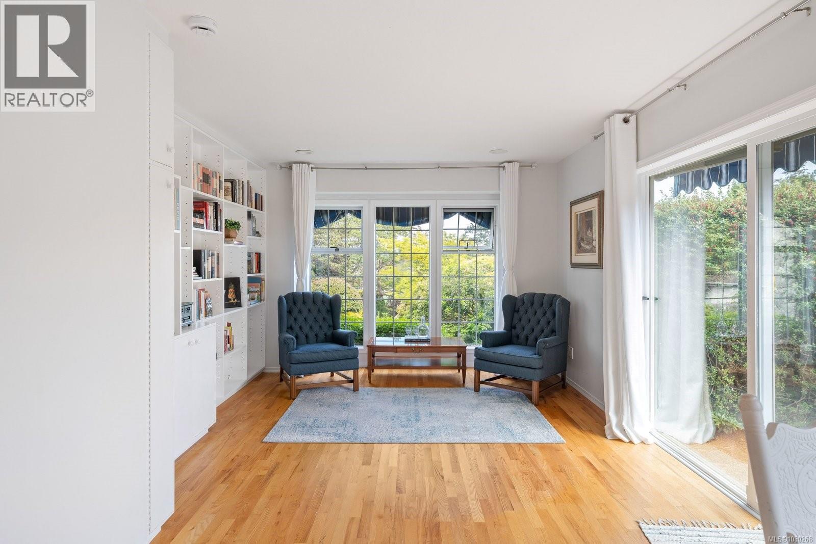  764 Richmond Avenue, Victoria