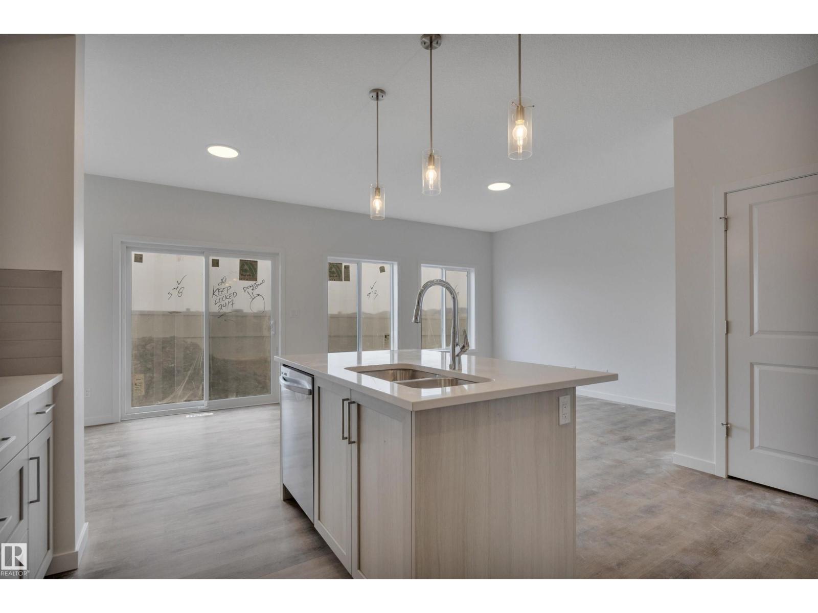 18003 73 ST NW - 14