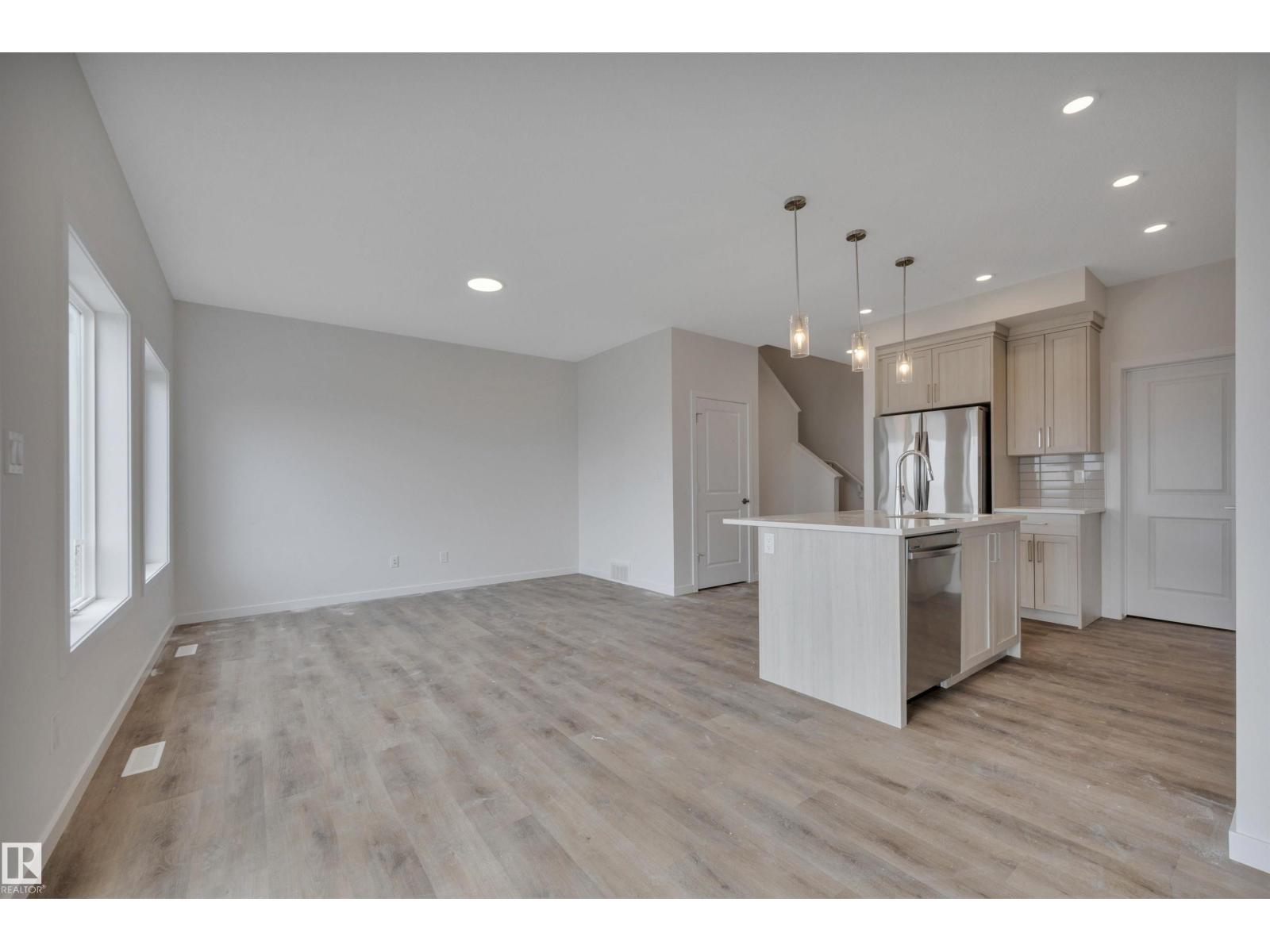 18003 73 ST NW - 17