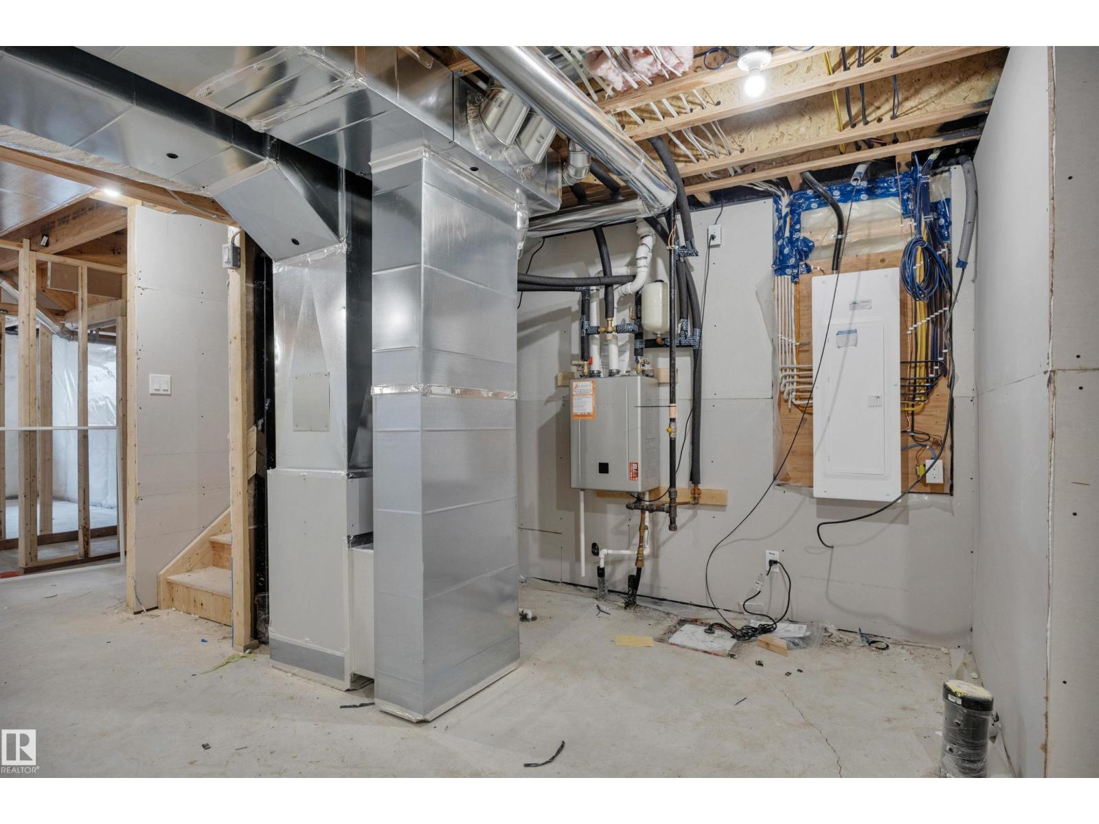 18003 73 ST NW - 47