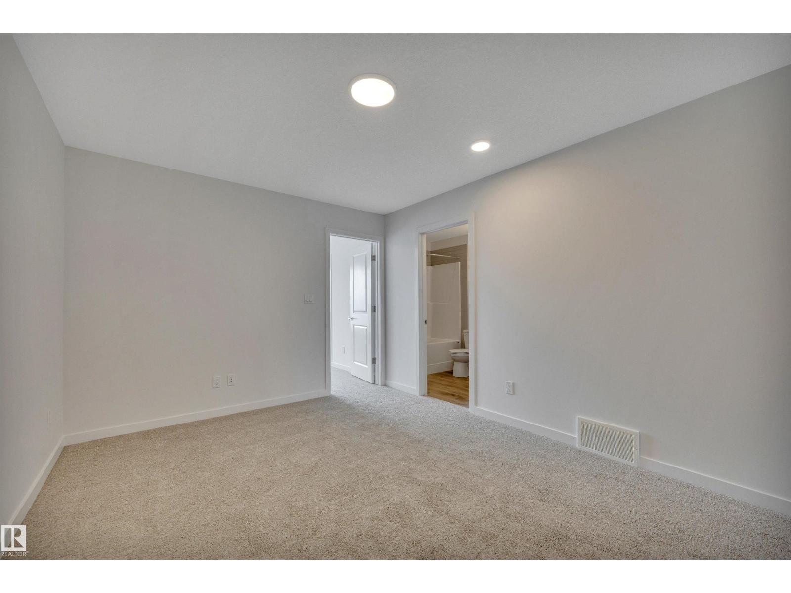 18003 73 ST NW - 35