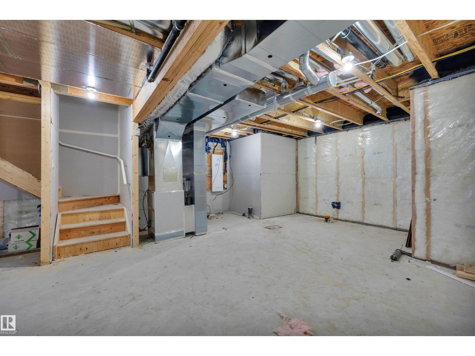 18003 73 ST NW - 46