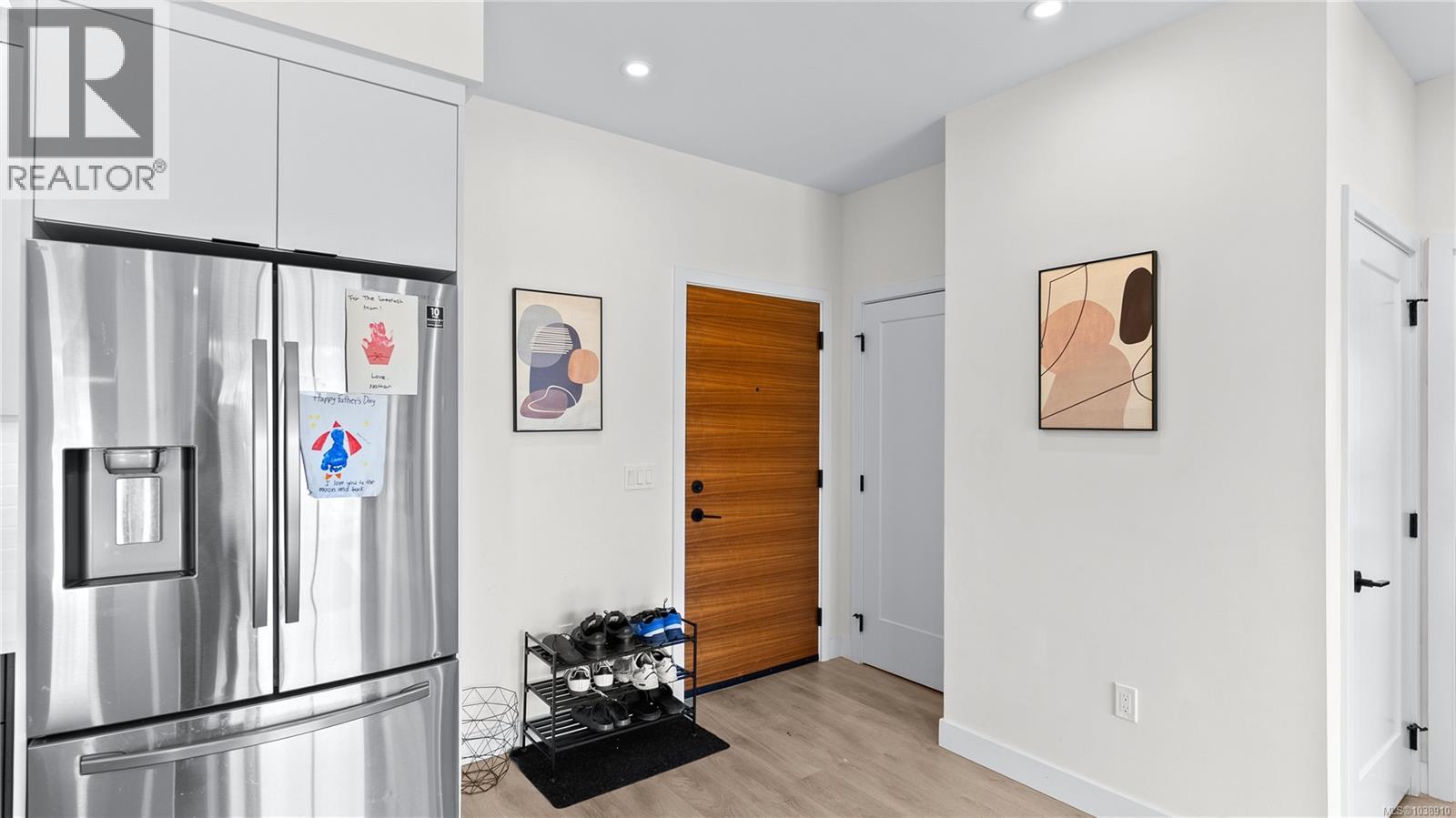 412 967 Whirlaway Crescent, Langford