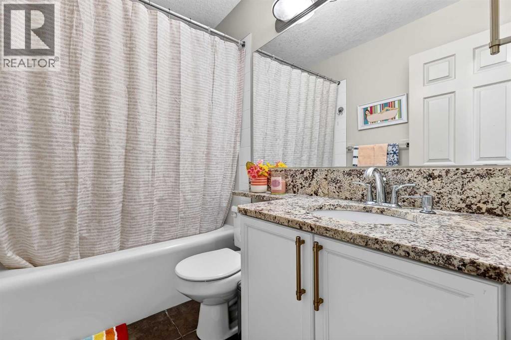 13 Cougar Ridge Circle SW - 36