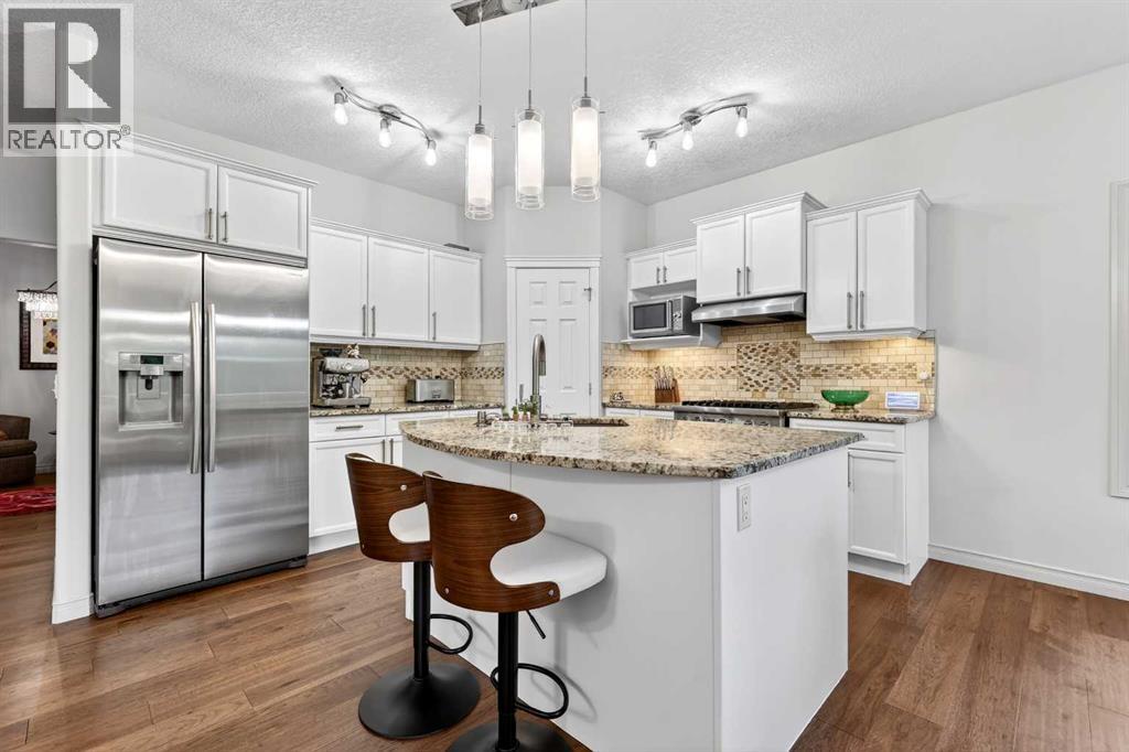13 Cougar Ridge Circle SW - 13