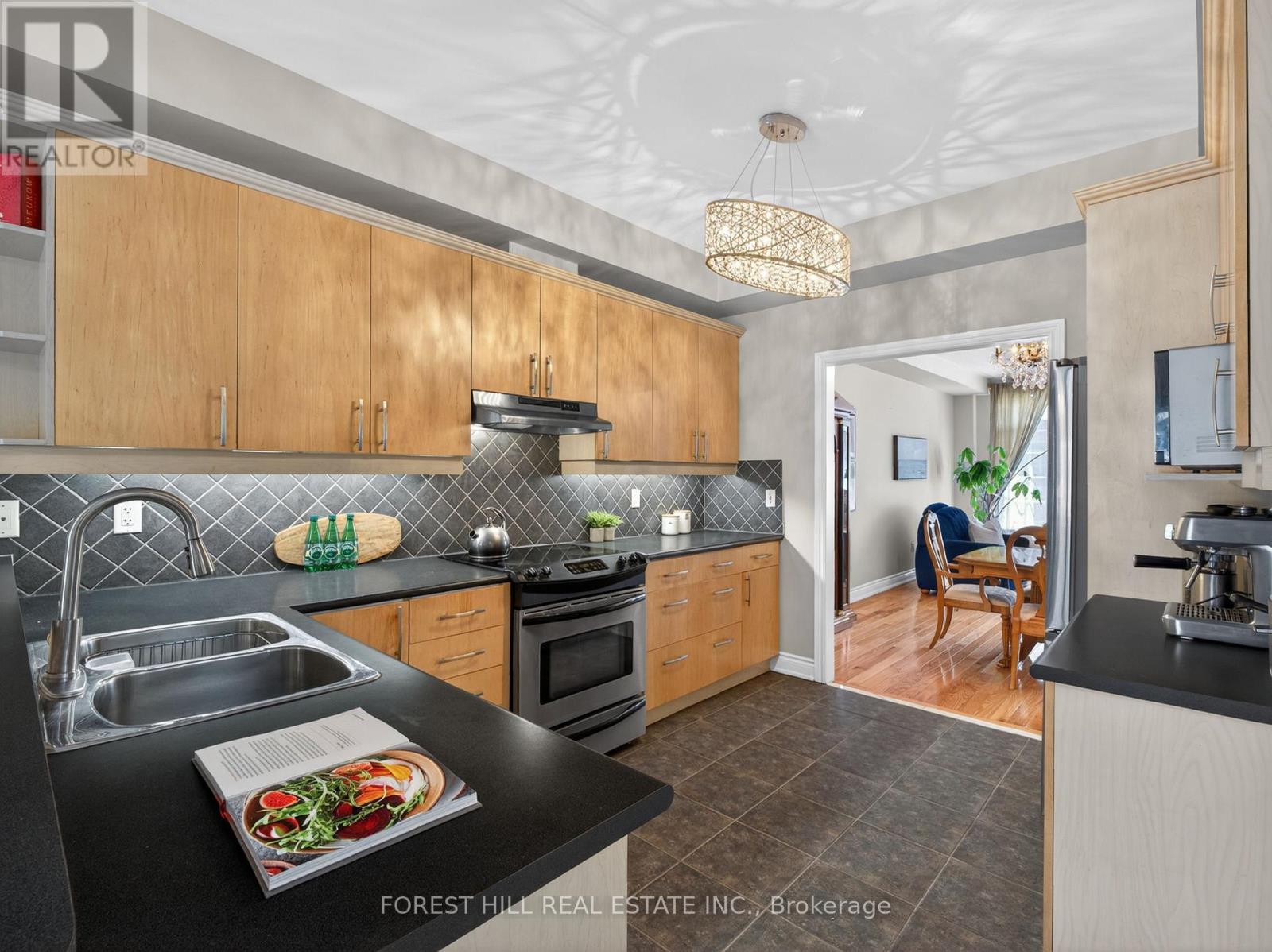 24 MINTWOOD ROAD - 6