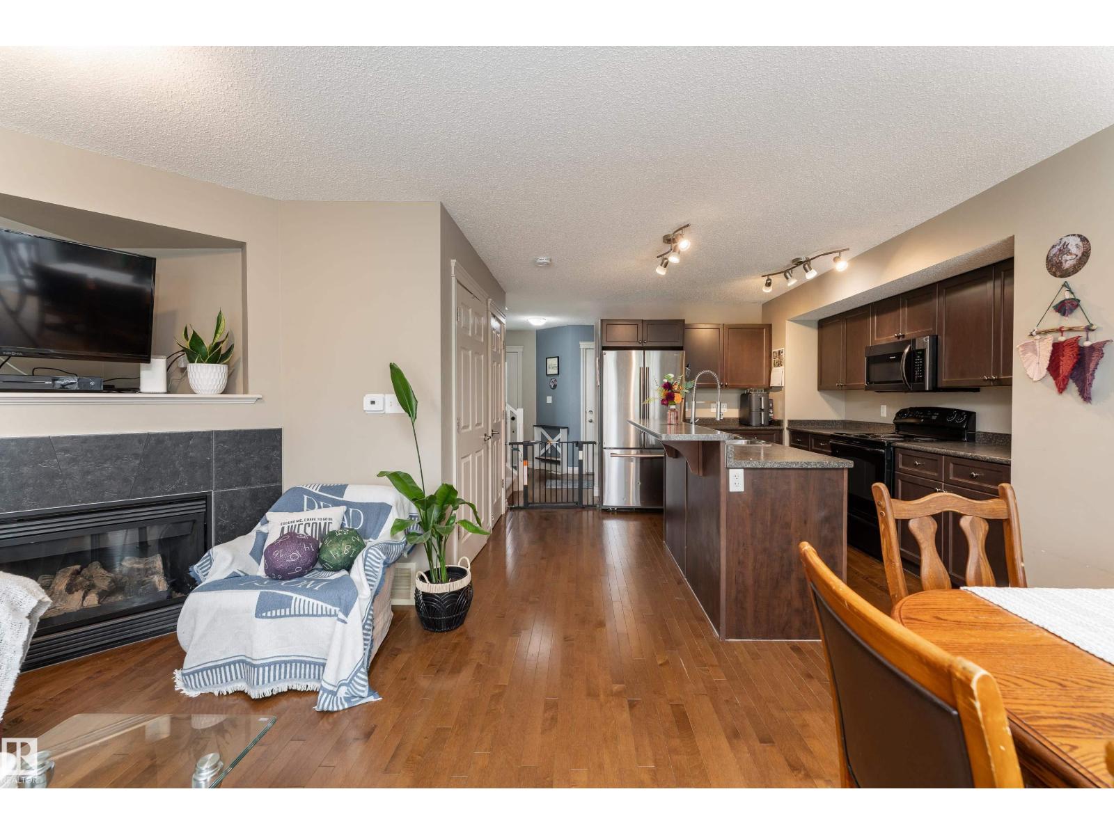 49 HARTWICK LO — photo 15
