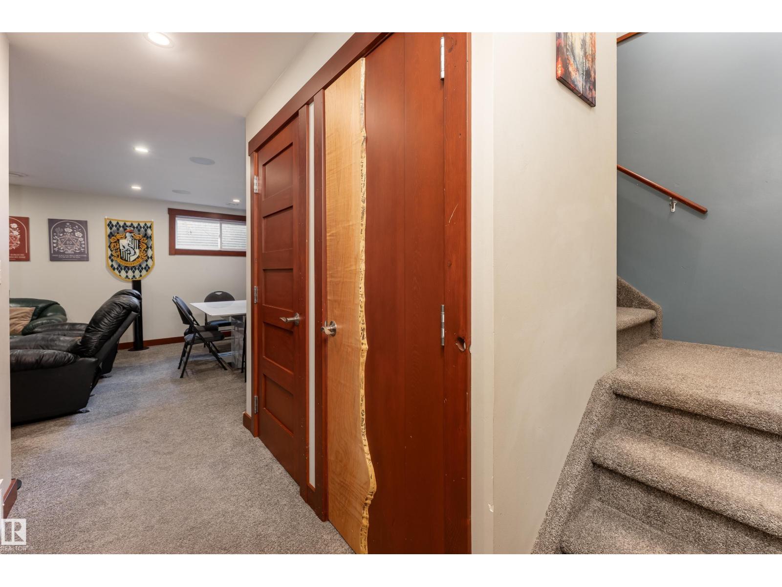 49 HARTWICK LO — photo 28