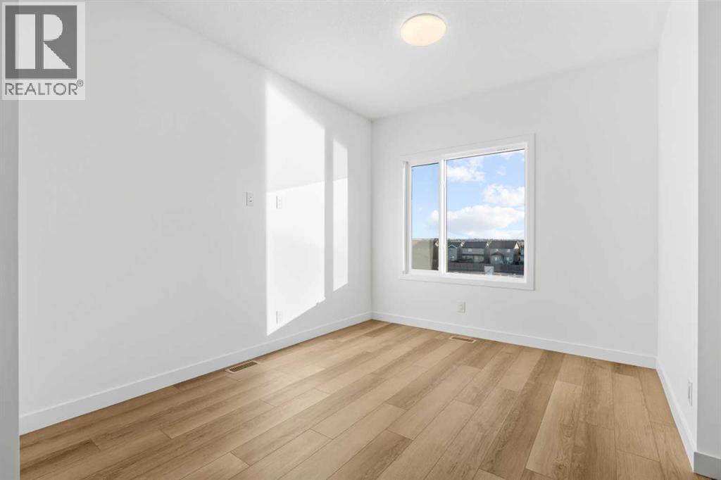 #1416 25 Wildwoods Court SW - 17