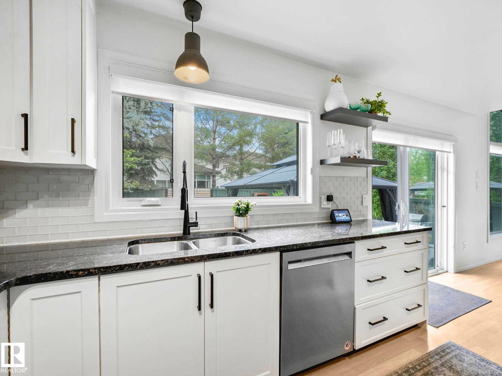 920 HALIBURTON RD NW - 27
