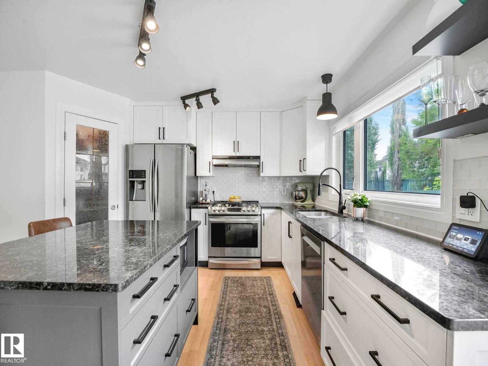 920 HALIBURTON RD NW - 28