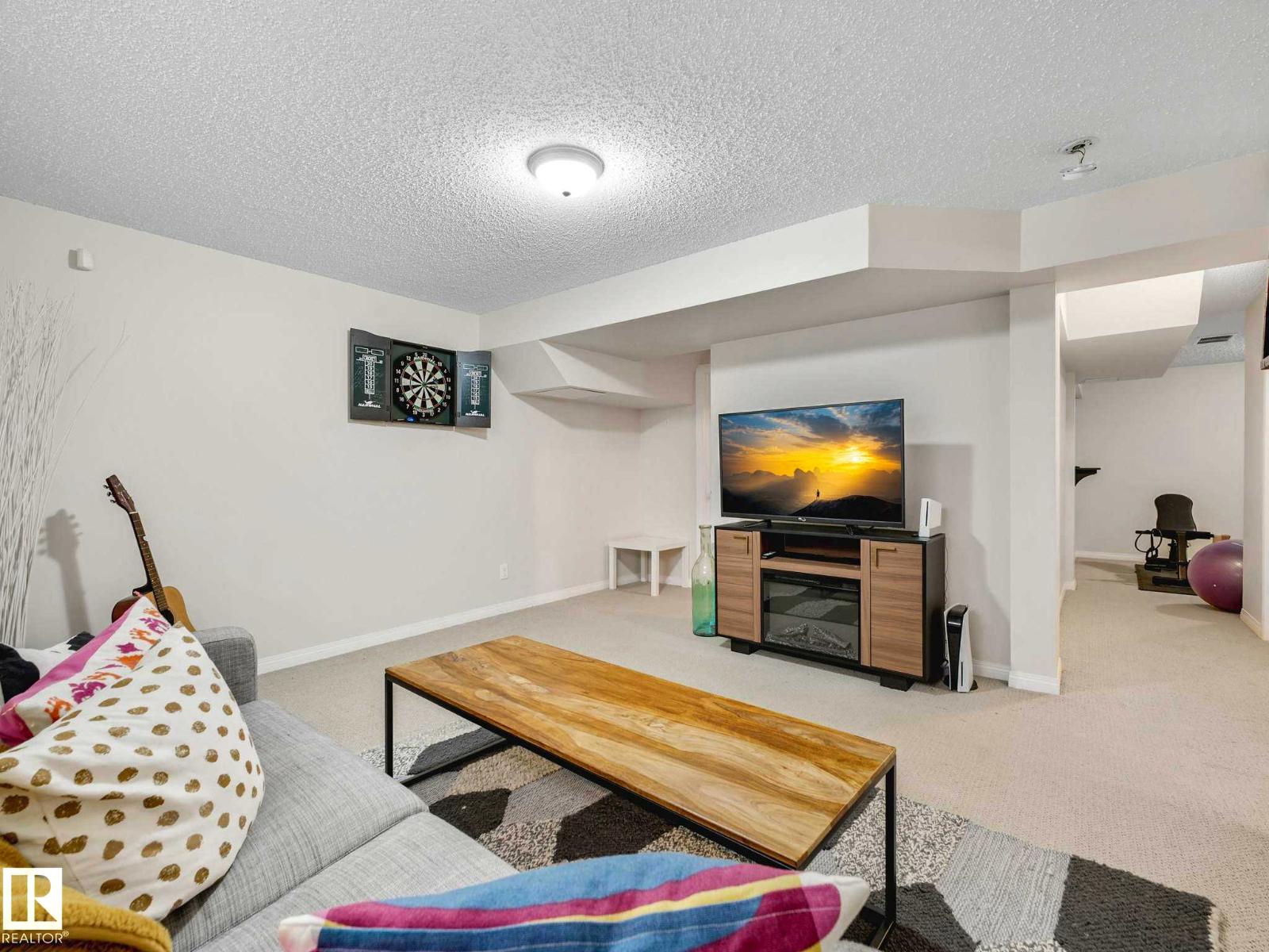 920 HALIBURTON RD NW - 46