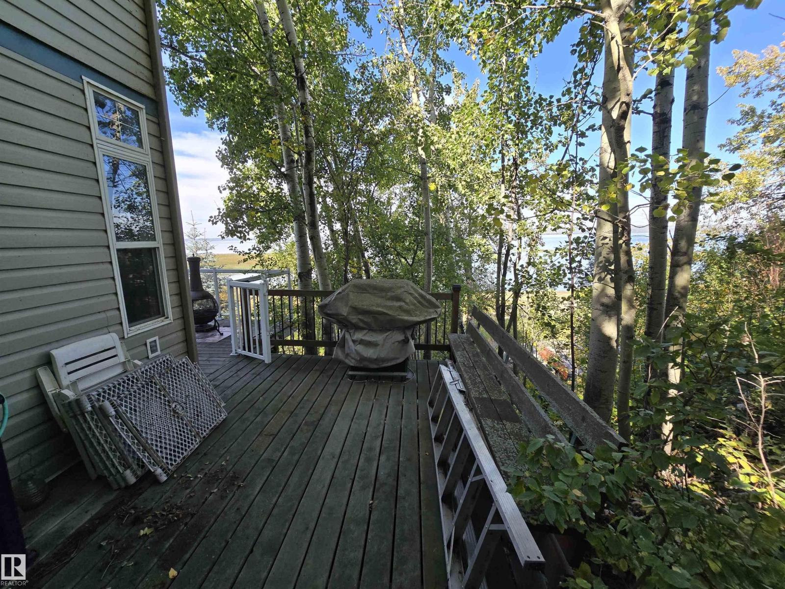 15 52515 Range Road 52 - 30
