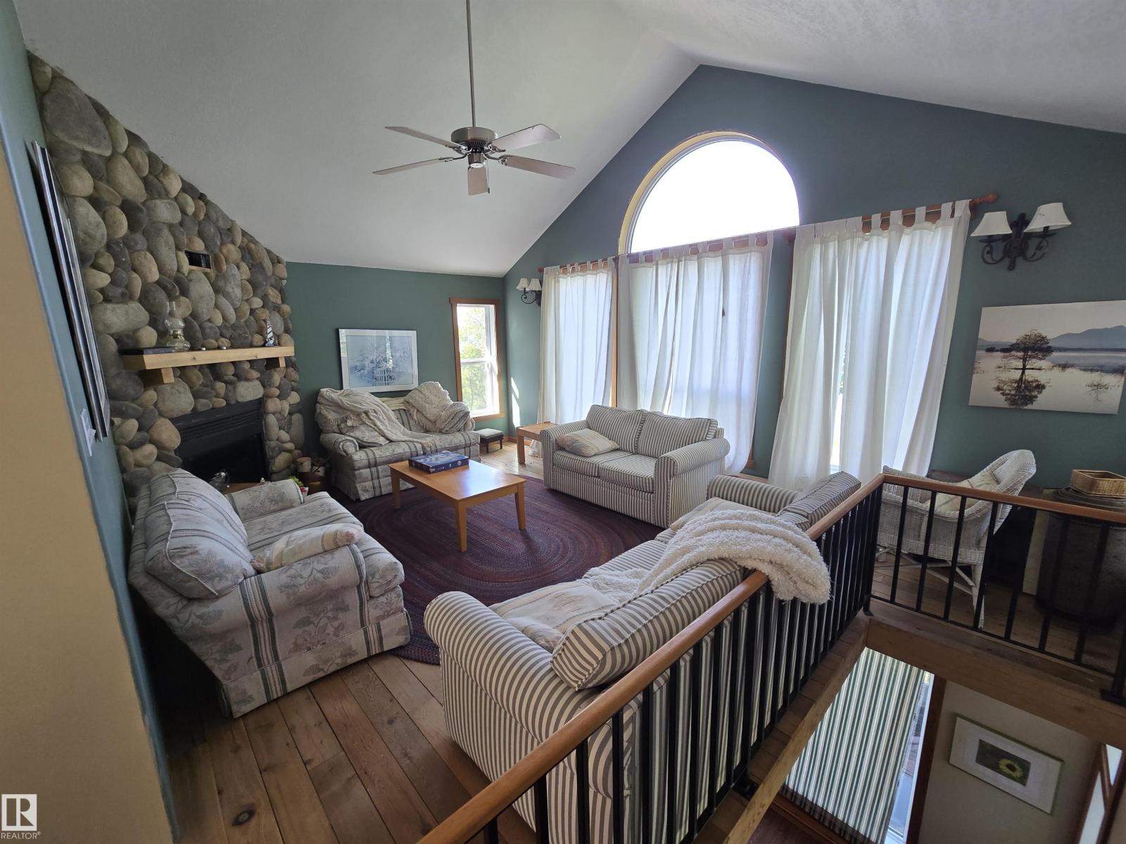 15 52515 Range Road 52 - 9