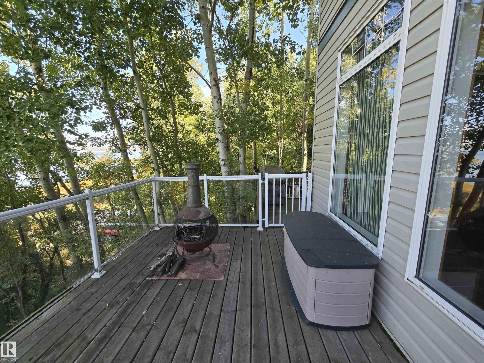 15 52515 Range Road 52 - 29
