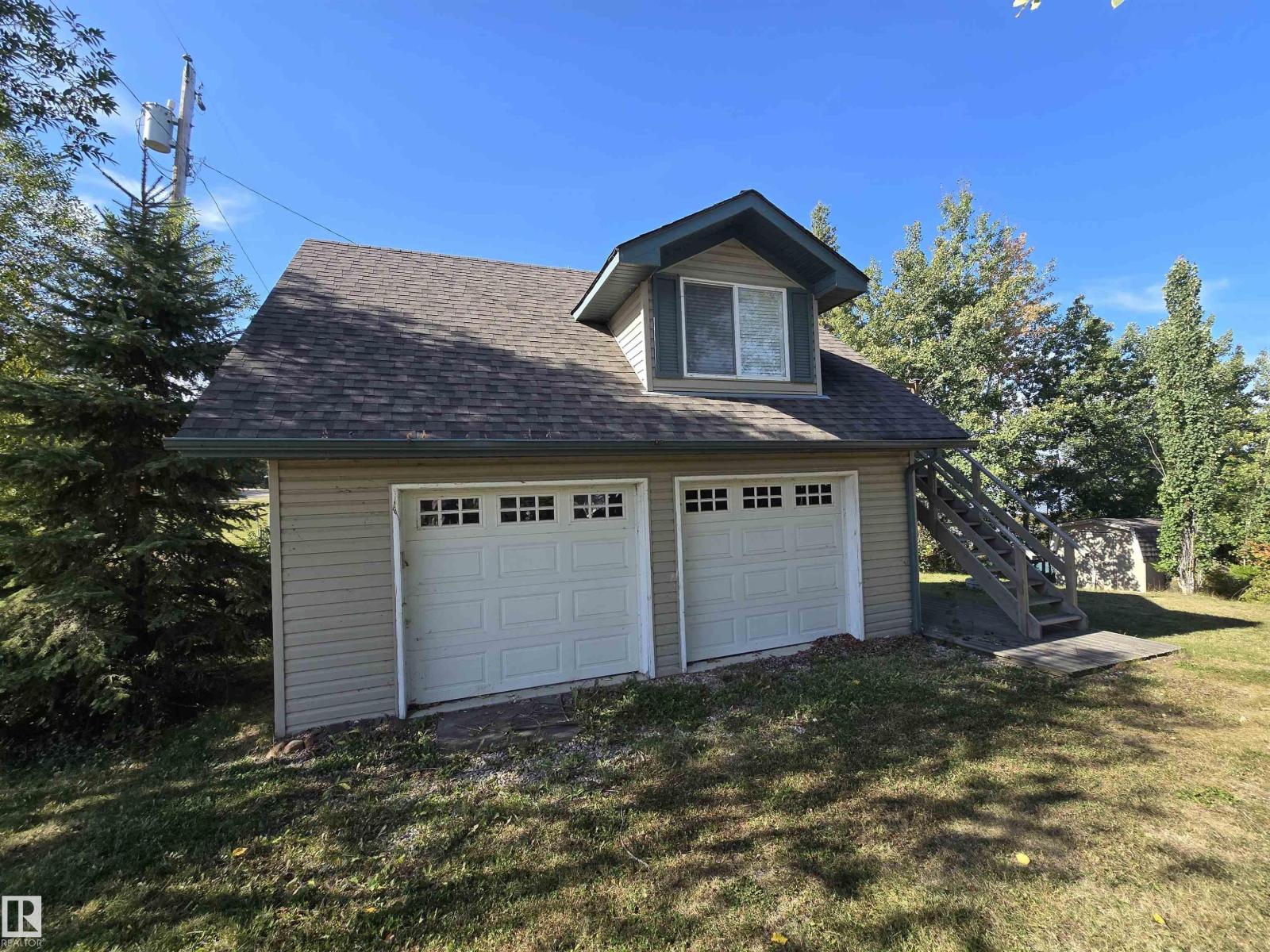 15 52515 Range Road 52 - 38