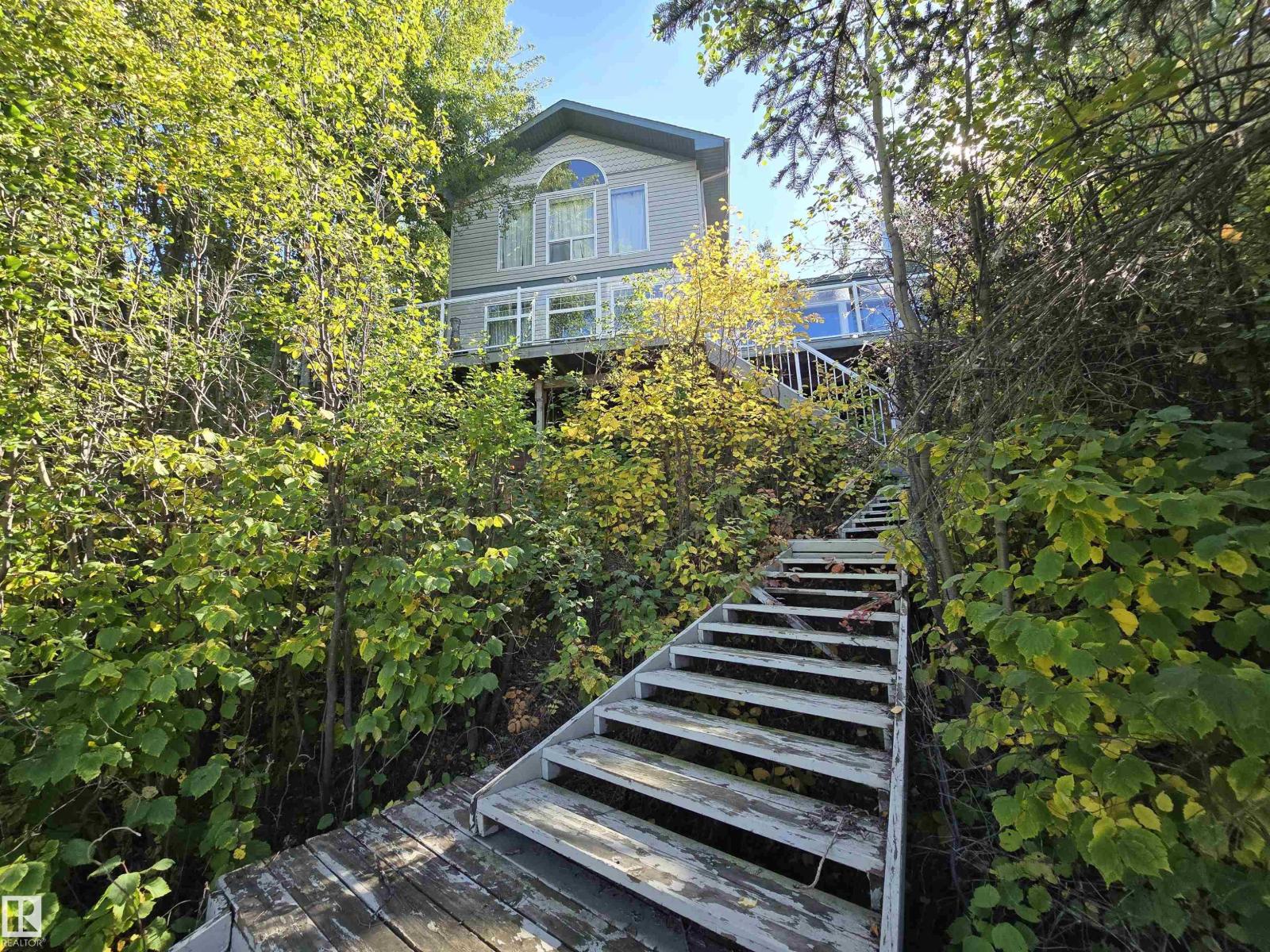 15 52515 Range Road 52 - 32