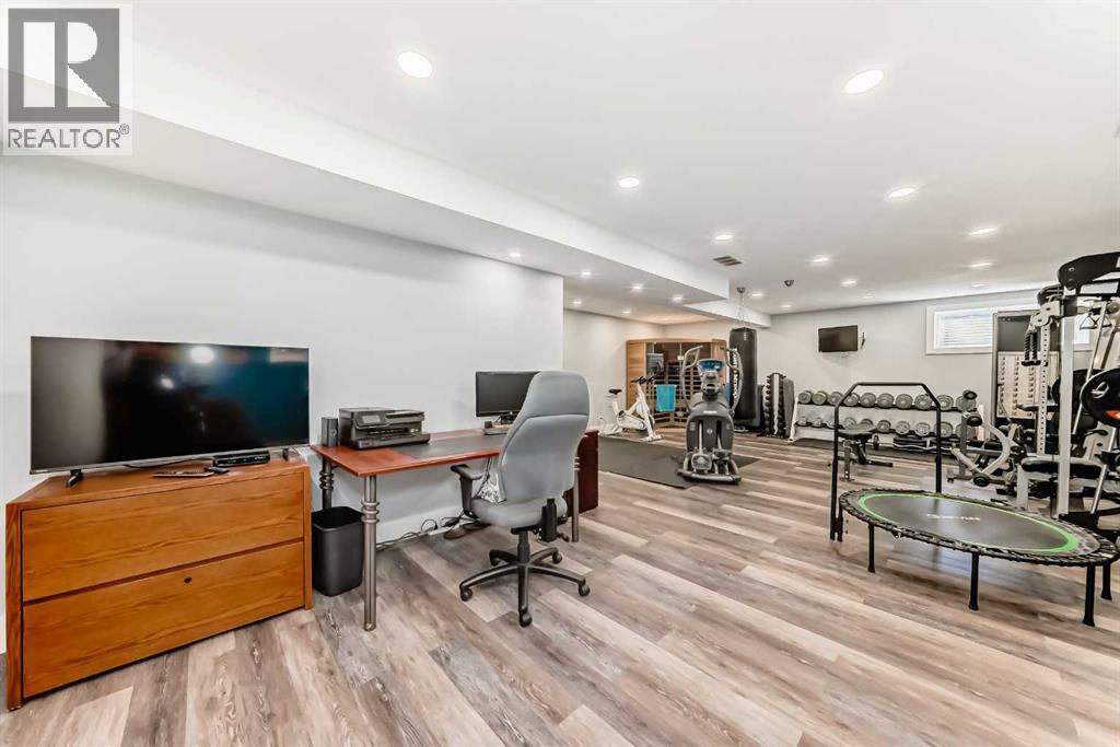 121 Drake Landing Manor - 39
