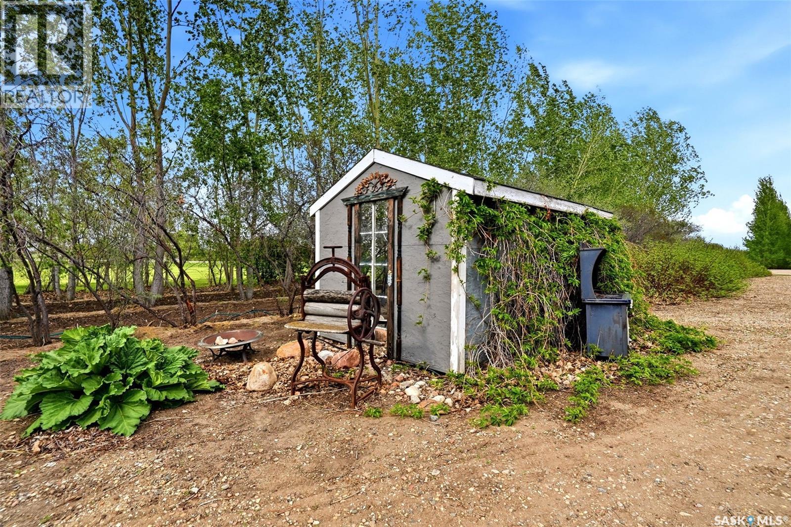 24 Bardel CRESCENT - 54