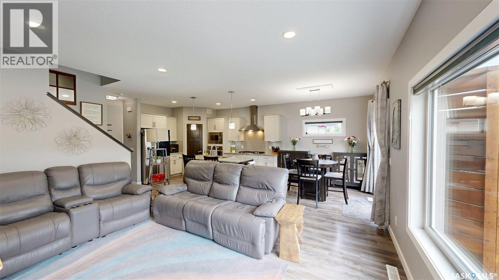 723 Aspen CRESCENT - 10