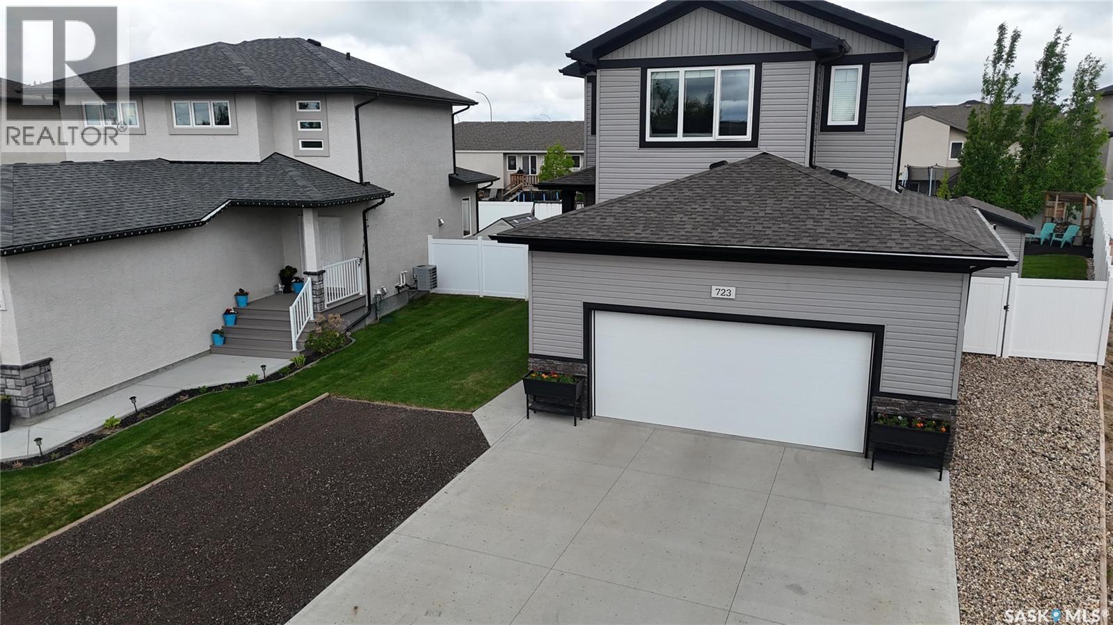 723 Aspen CRESCENT - 41