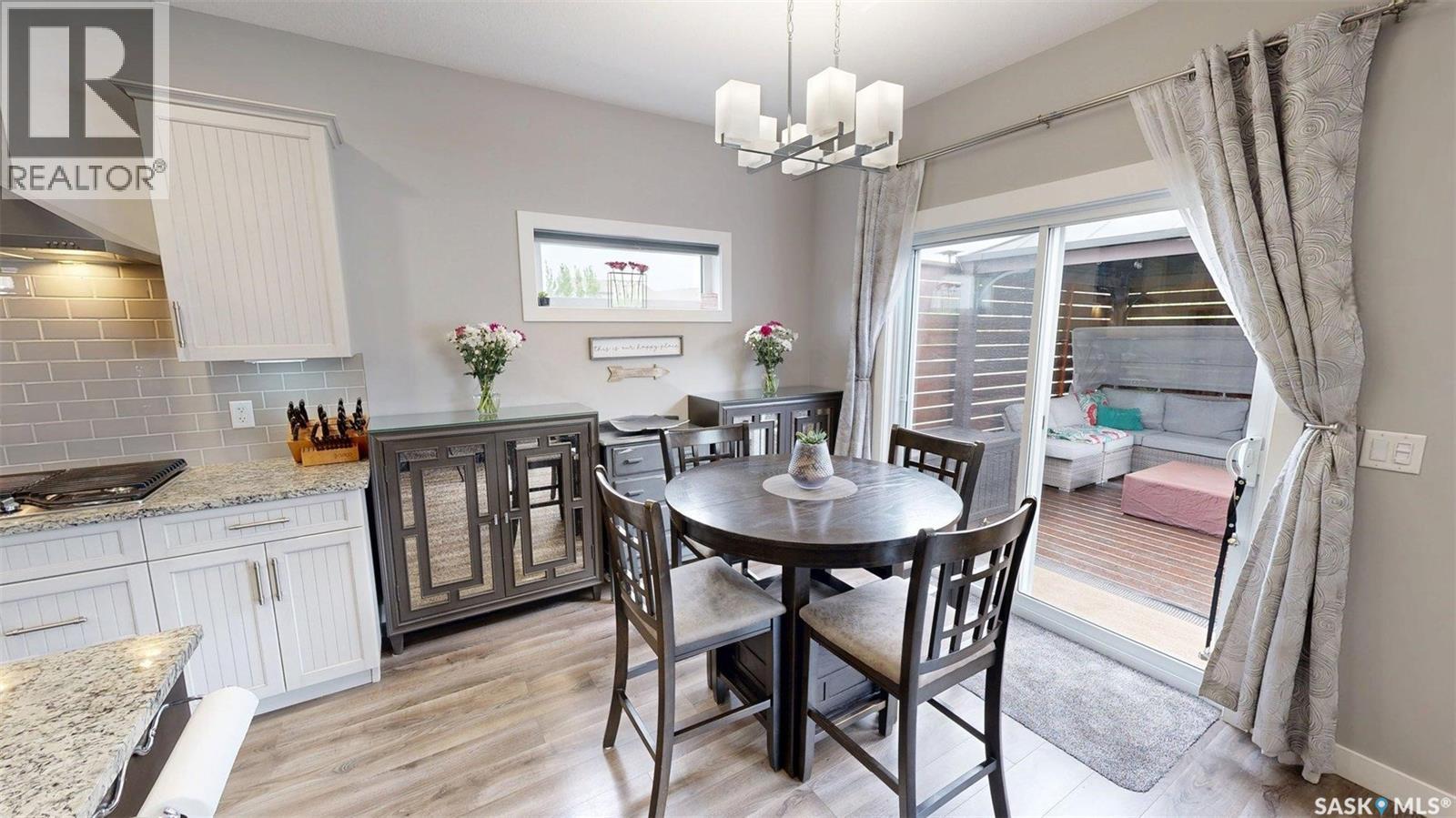 723 Aspen CRESCENT - 8