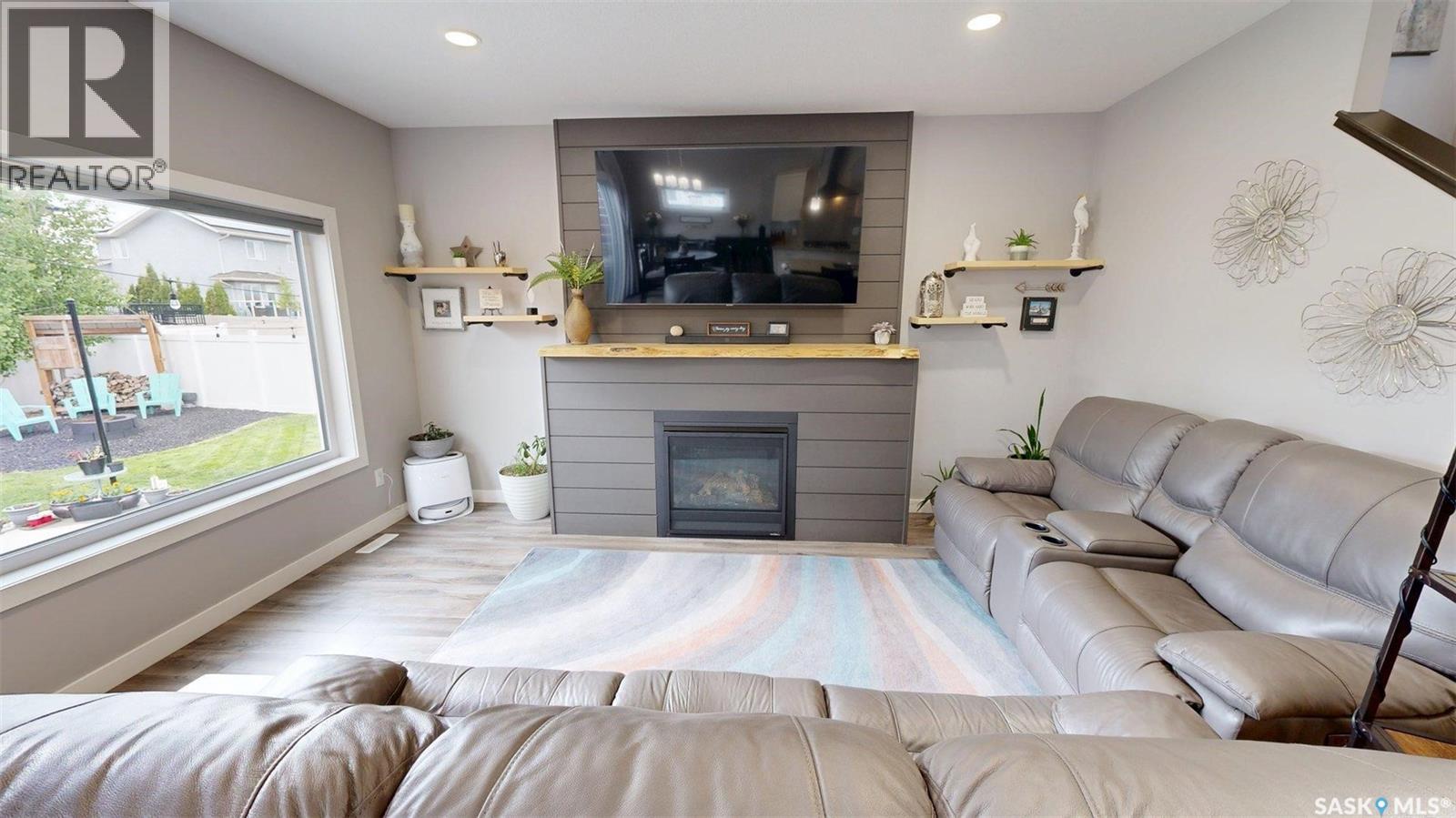 723 Aspen CRESCENT - 9