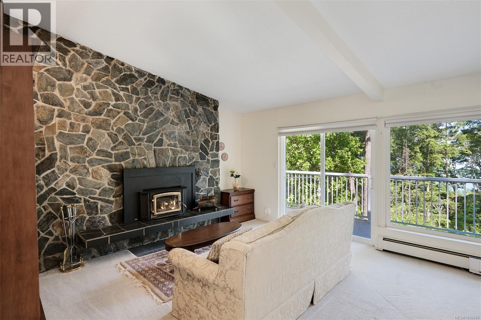  1495 Lands End Road, North Saanich