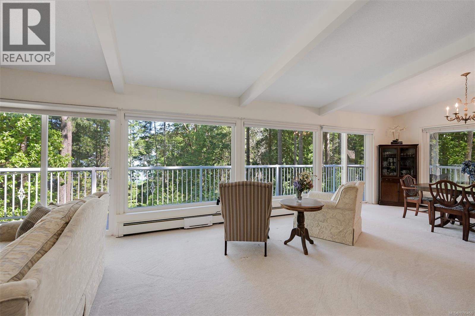  1495 Lands End Road, North Saanich