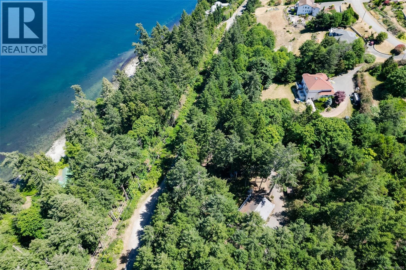  1495 Lands End Road, North Saanich