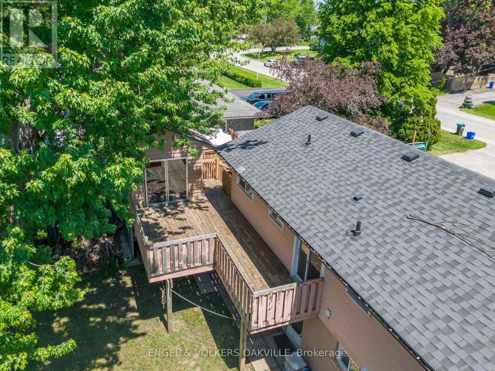 206 YEATES AVENUE - 36