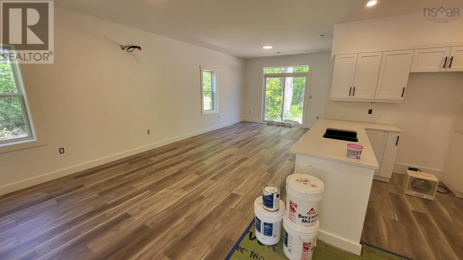1435 Princess Crescent - 9