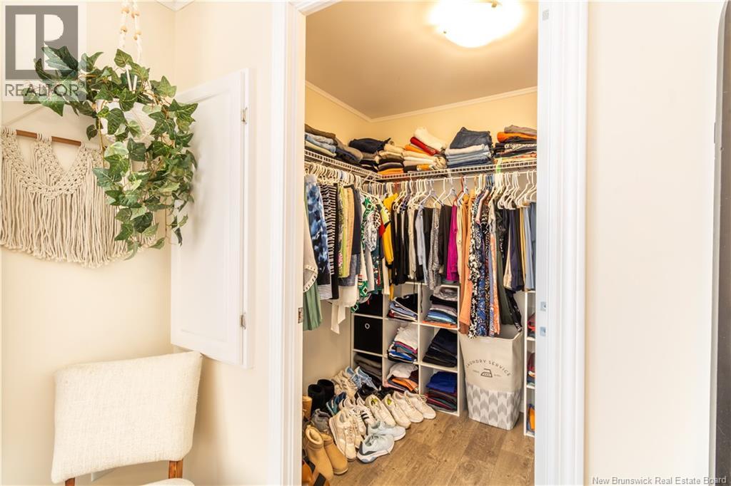 15 Brookview Avenue - 28