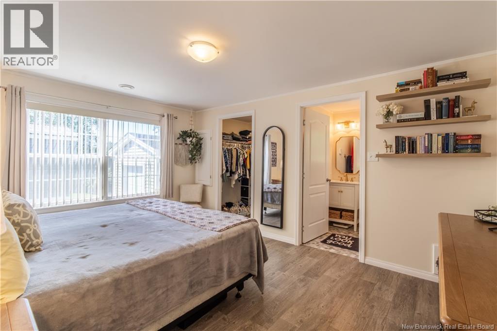 15 Brookview Avenue - 22
