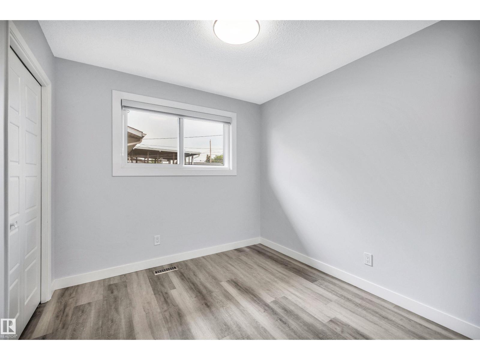 14208 51 ST NW - 23