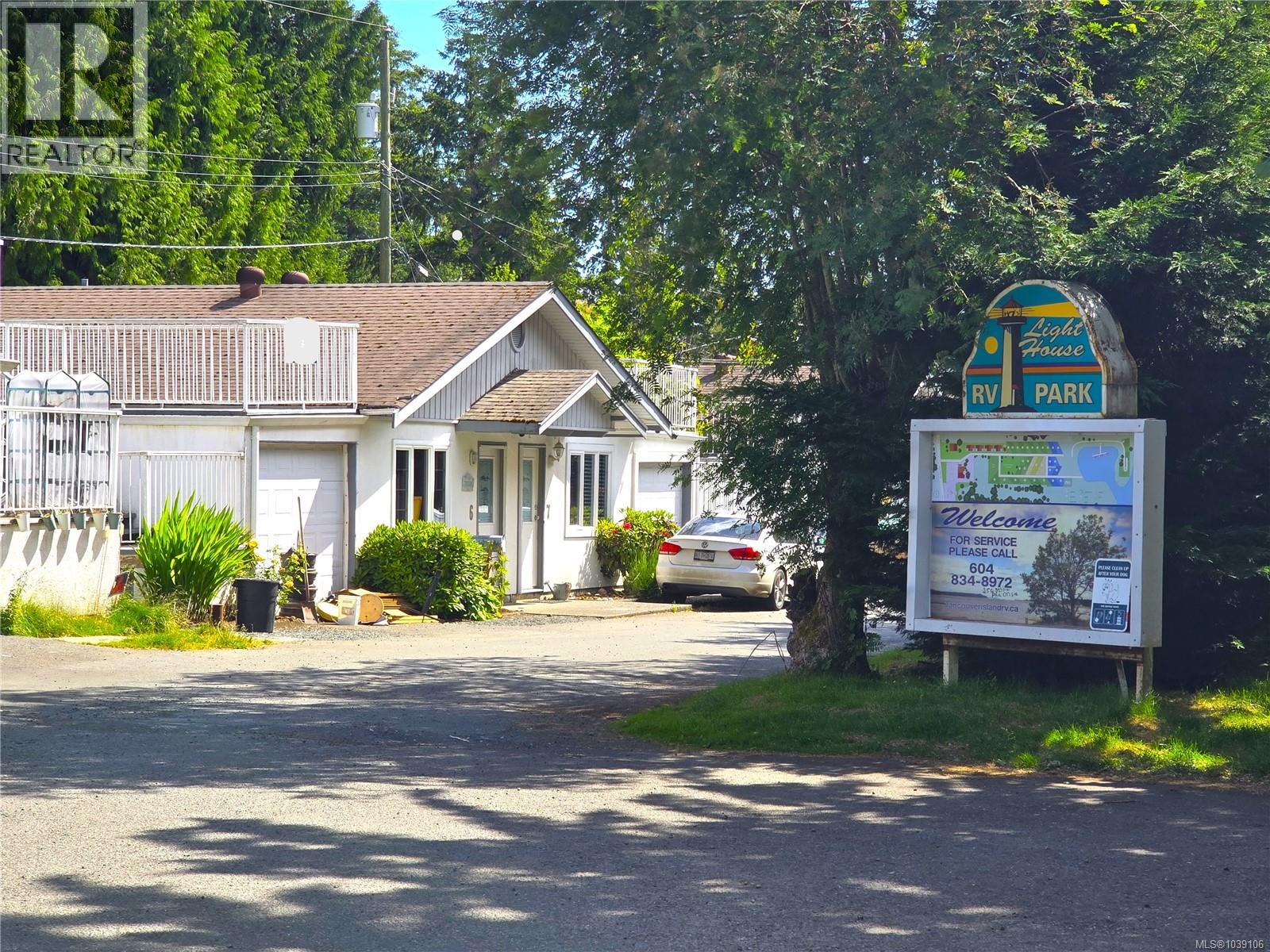 #6 8248 Island Hwy S - 15