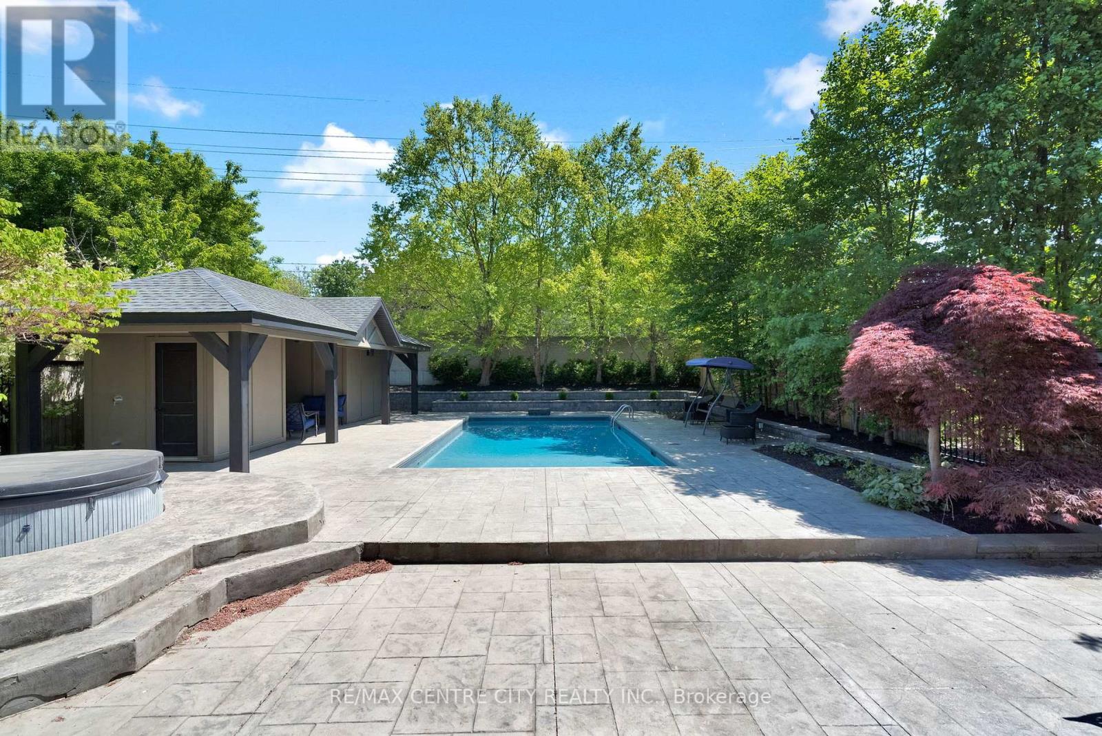 1027 MANCHESTER ROAD - 32