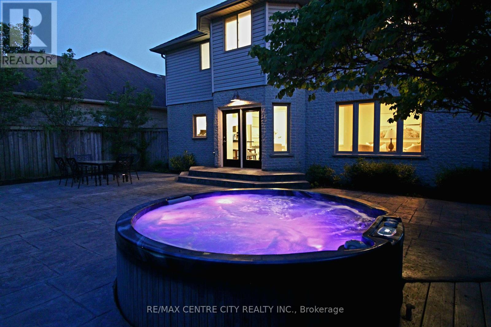 1027 MANCHESTER ROAD - 35
