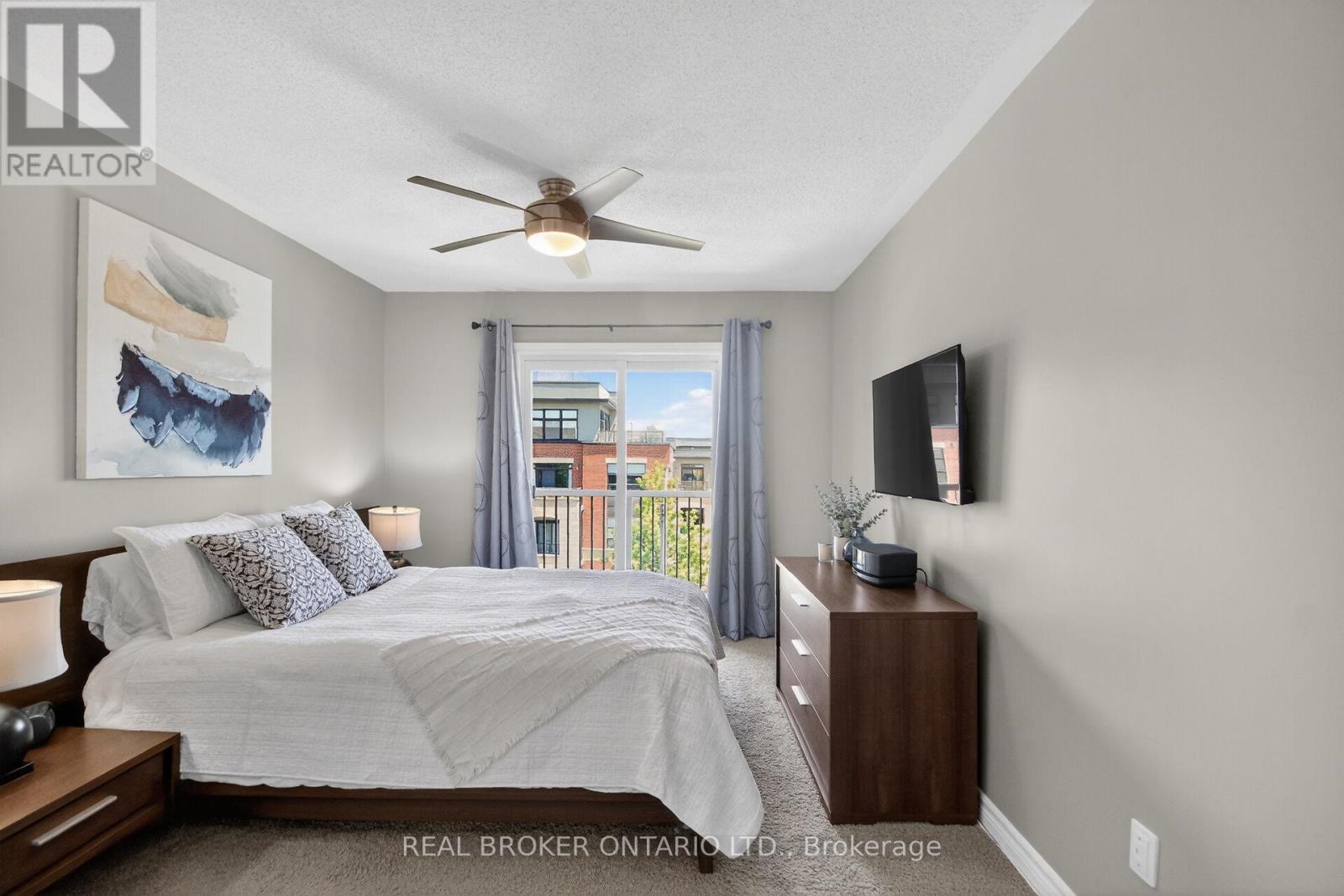 #33 701 B SUE HOLLOWAY DRIVE - 17