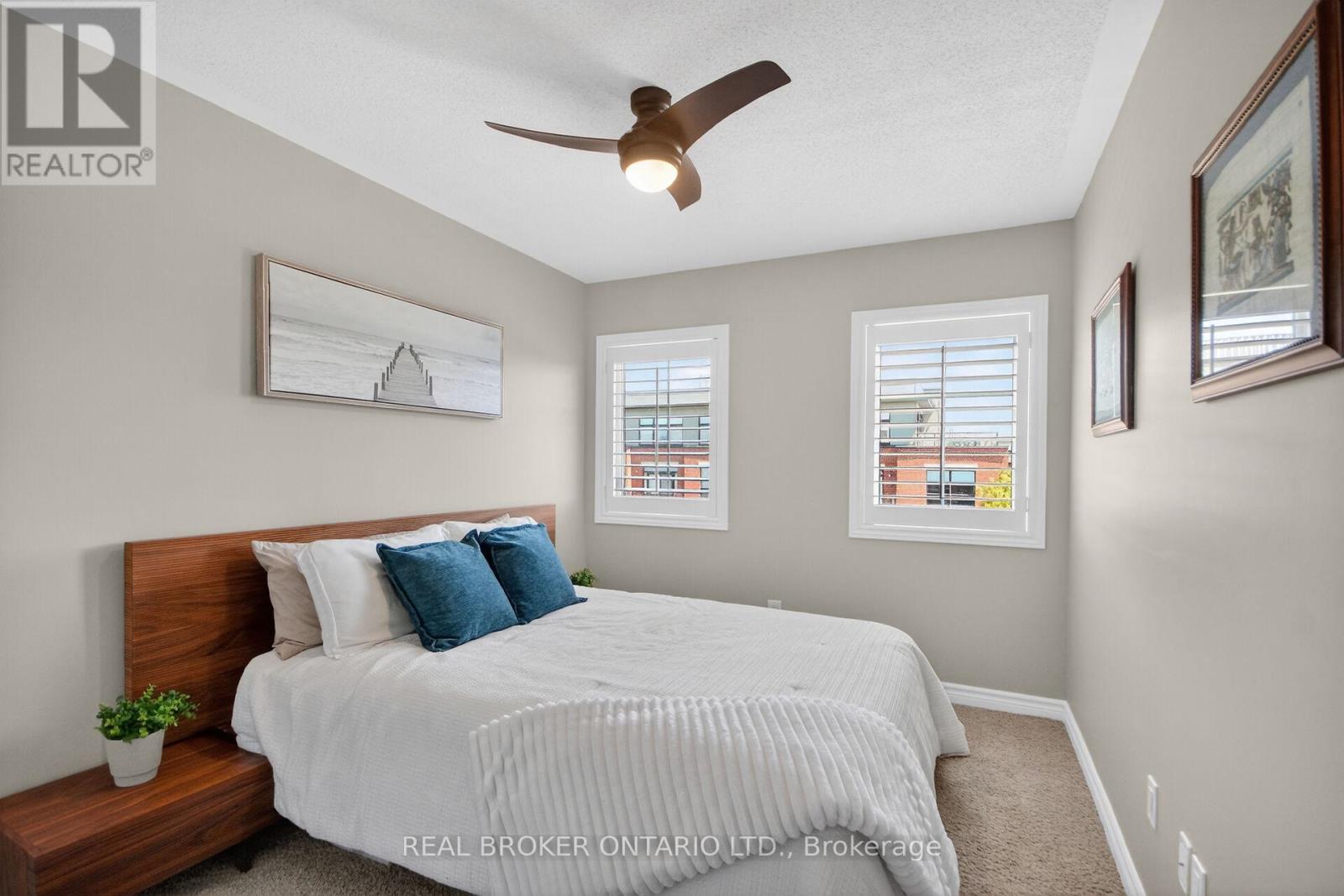#33 701 B SUE HOLLOWAY DRIVE - 22