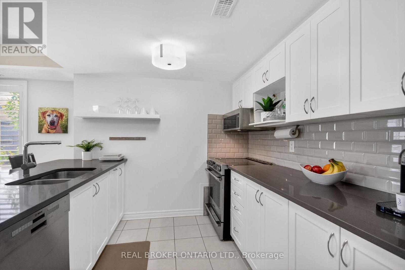 #33 701 B SUE HOLLOWAY DRIVE - 4