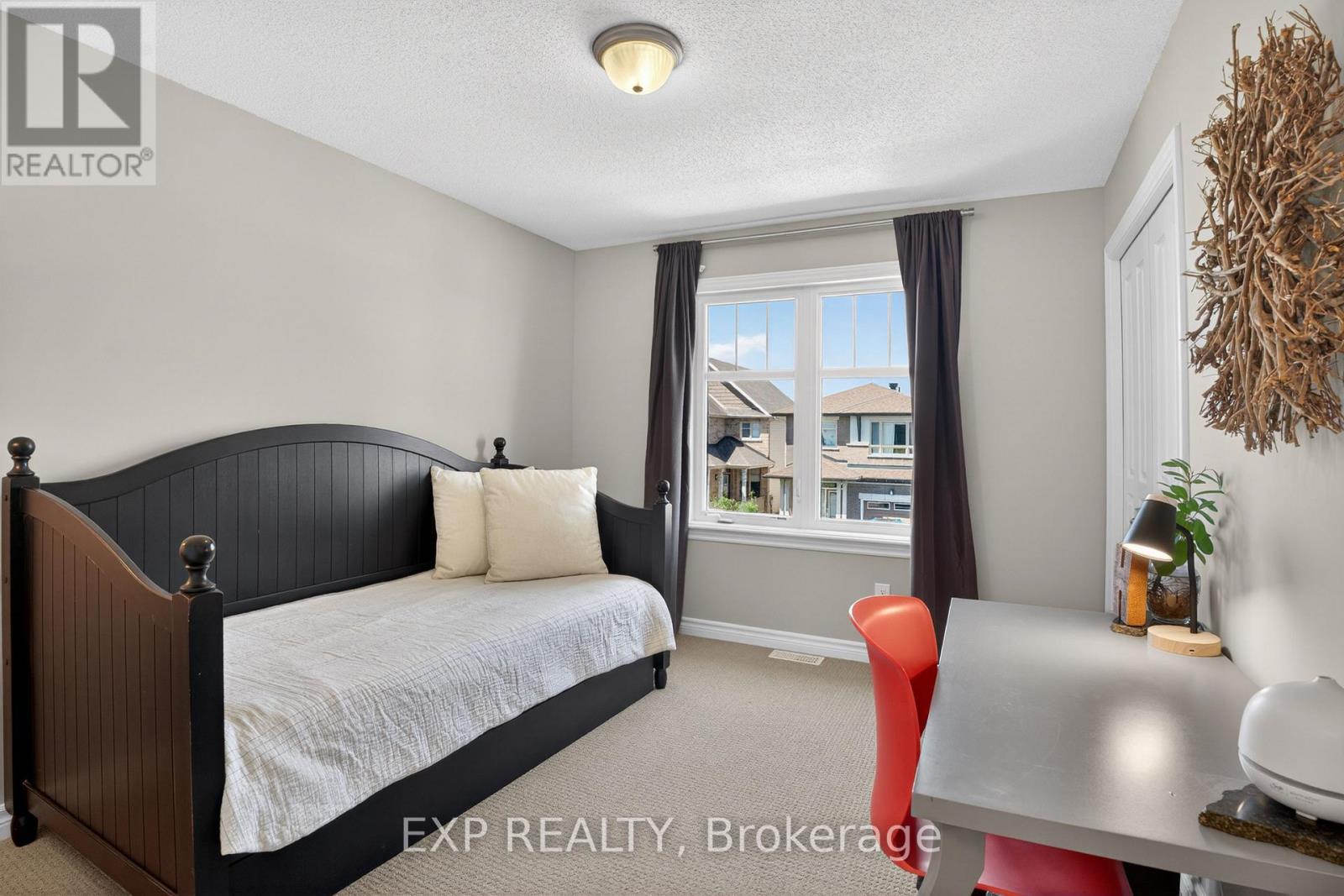 206 MARETH WAY - 23