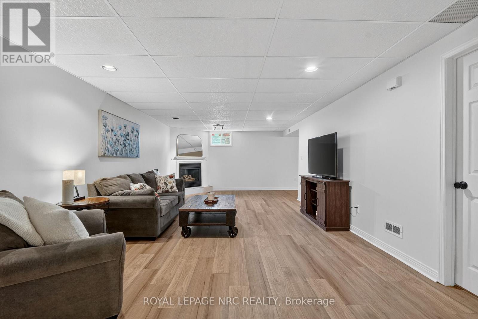 247 NORTHWOOD DRIVE - 23