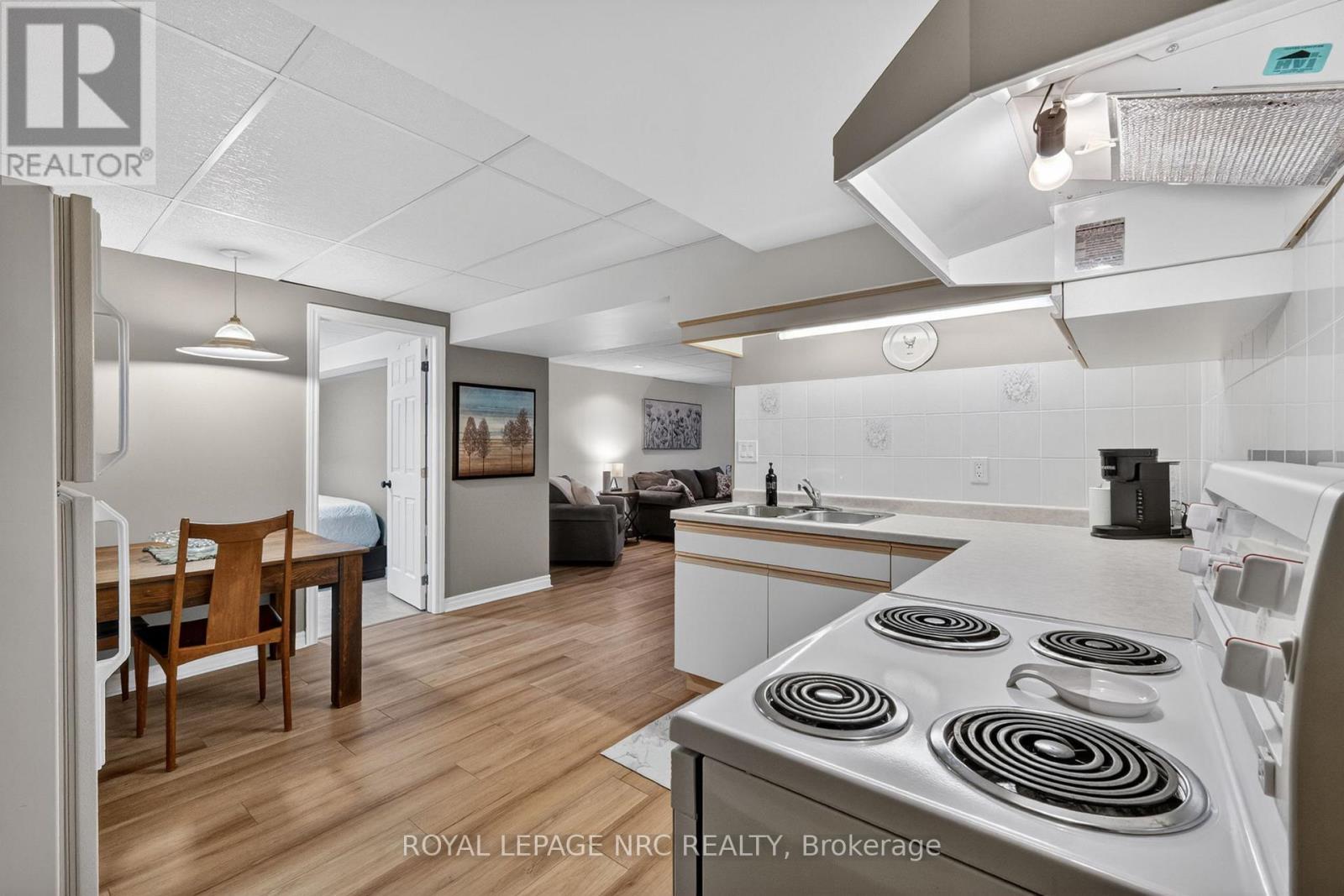 247 NORTHWOOD DRIVE - 26