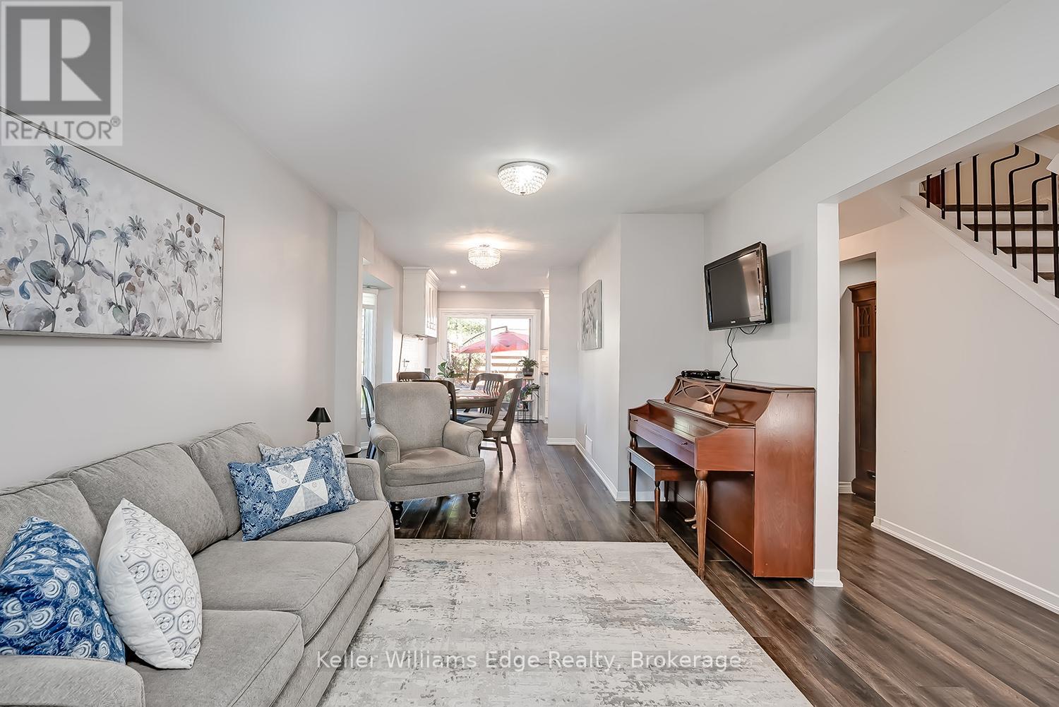 #18 3021 GLENCREST ROAD - 11