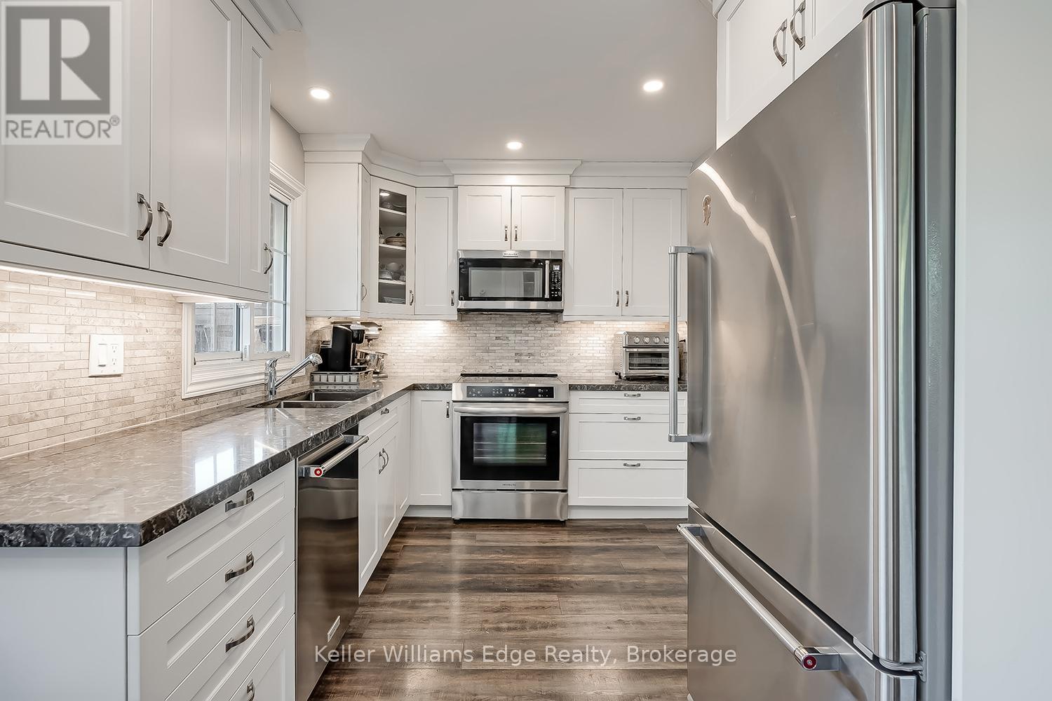 #18 3021 GLENCREST ROAD - 20